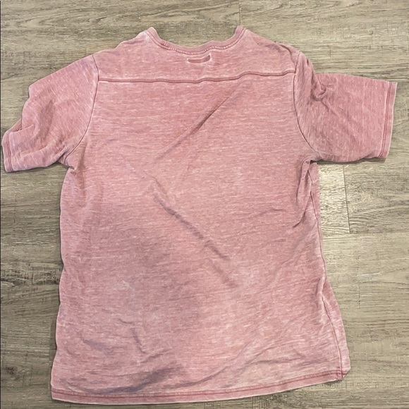 Light Red Tee - Picture 3 of 3